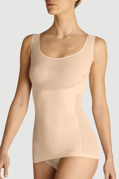 Das nude farbene Shape Mesh Tank Top von item m6 mit extra flachen Nähten und Power-Mesh-Einsatz.