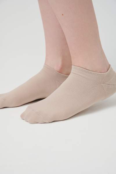 Unsichtbare Socken für Damen in Beige