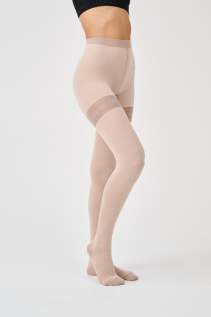 ITEM m6 Cashmere Strumpfhose in Hauttönen