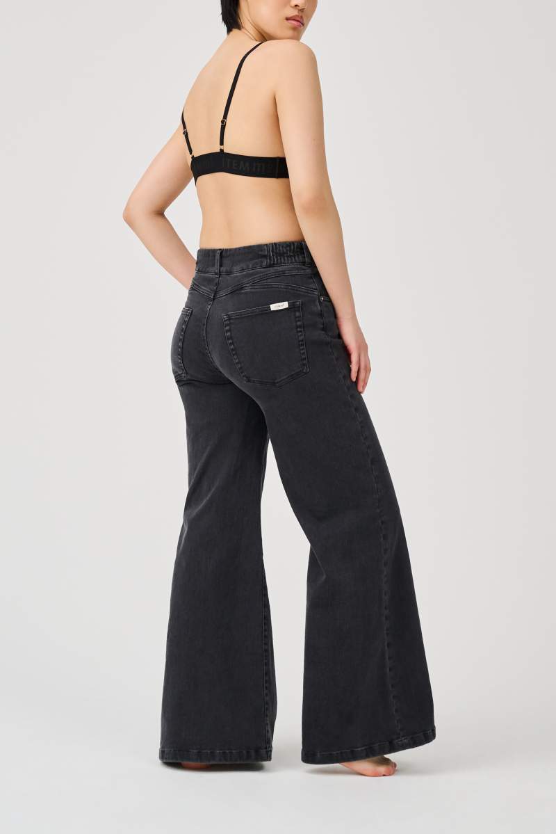 Wide Legged High Rise Denim - Comfort & Style Revolution | ITEM m6