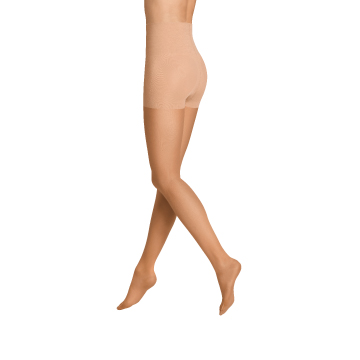 A woman feels free with the Invisible Tights by ITEM m6.